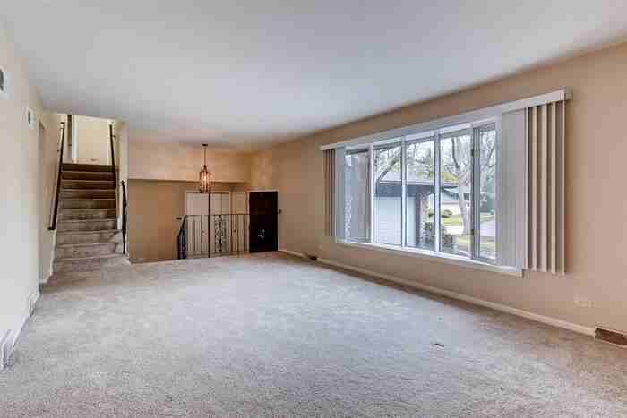 17908 Los Angeles Ave - Photo 3 of 19