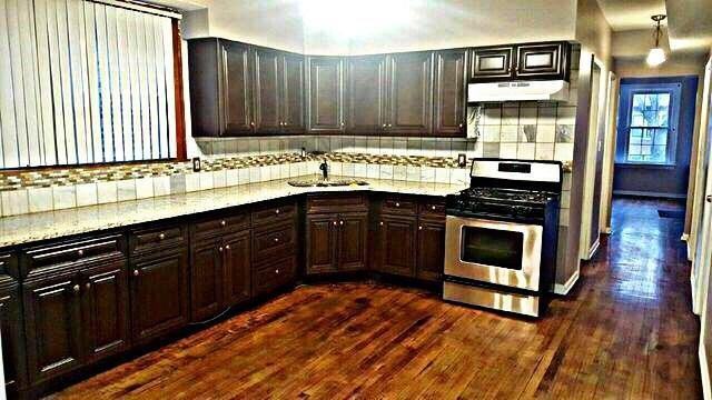 4727 S Harding Ave #2 - Photo 3 of 10