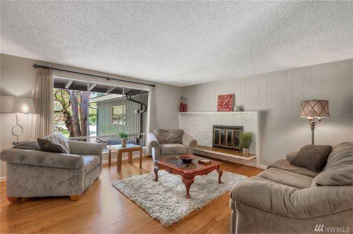 16428 Se 16th St - Photo 3 of 23