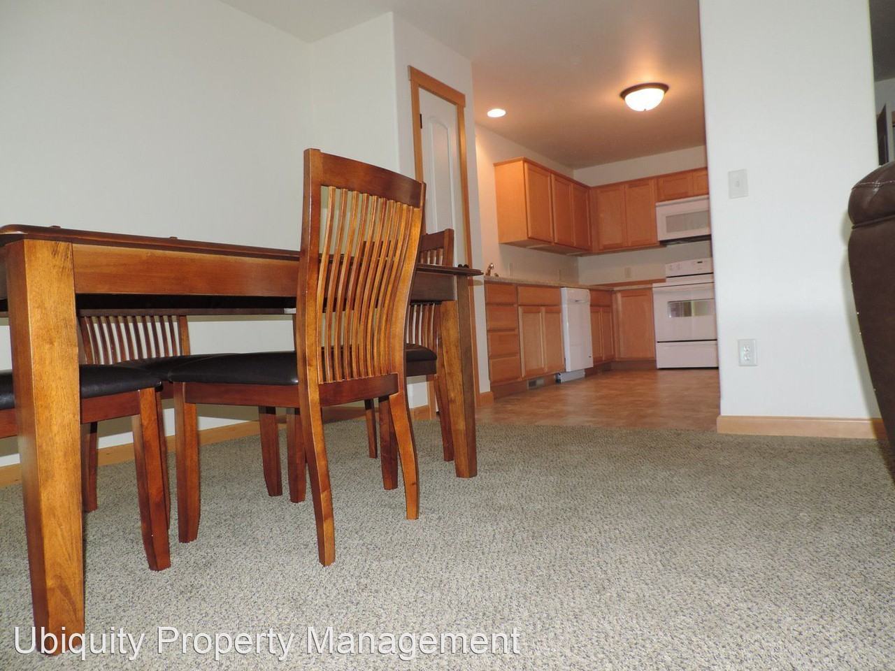 7th Street SW - Photo 2 of 9