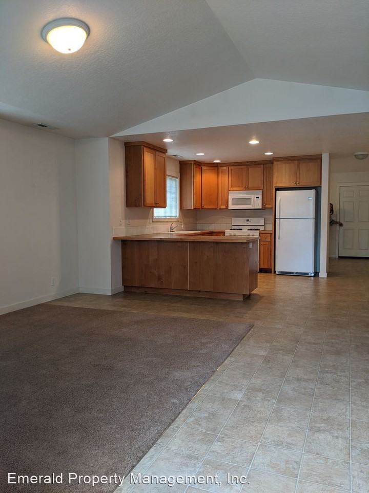 5279 High Banks Road - Photo 2 of 15