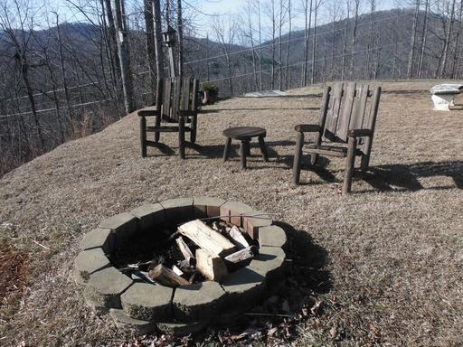 918 Mountain Lookout Drive - Photo 3 of 6