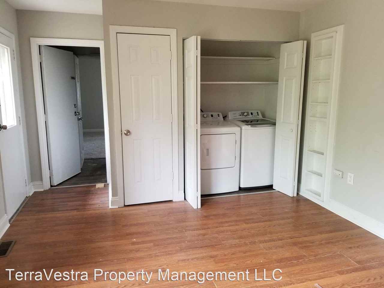 680 West Maryland Avenue - Photo 3 of 17