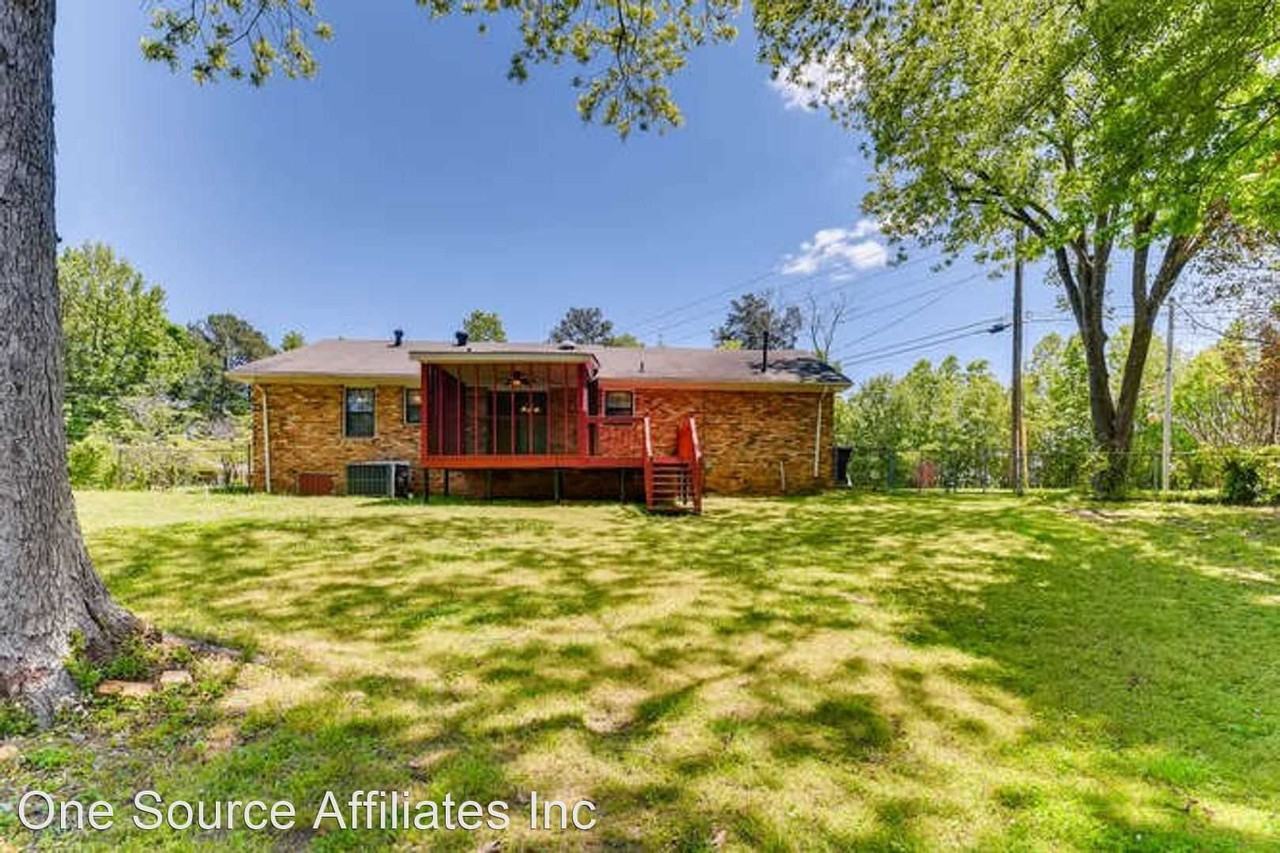 250 S Gordon Rd Sw - Photo 2 of 11