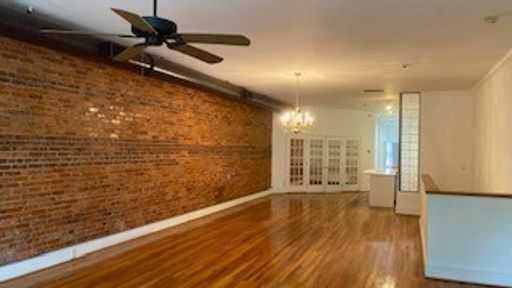 225B N Main St - Photo 3 of 10