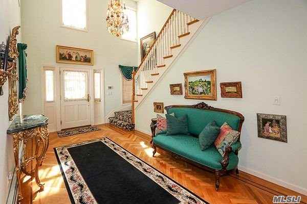 198 E Broadway - Photo 2 of 16