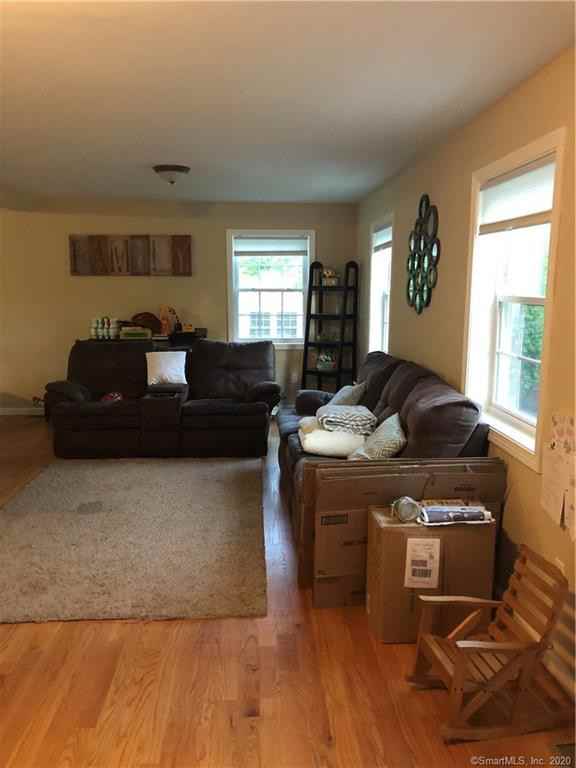 33 Dividend Rd Unit B - Photo 2 of 19