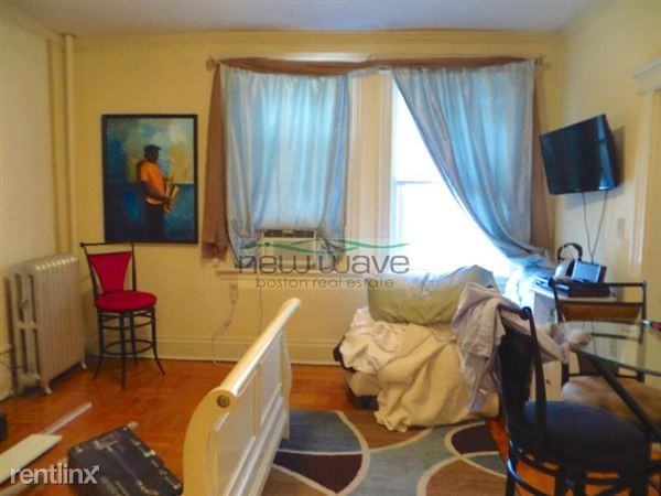 48 Queensberry St - Photo 3 of 6