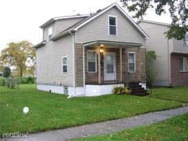 363 Holford St  