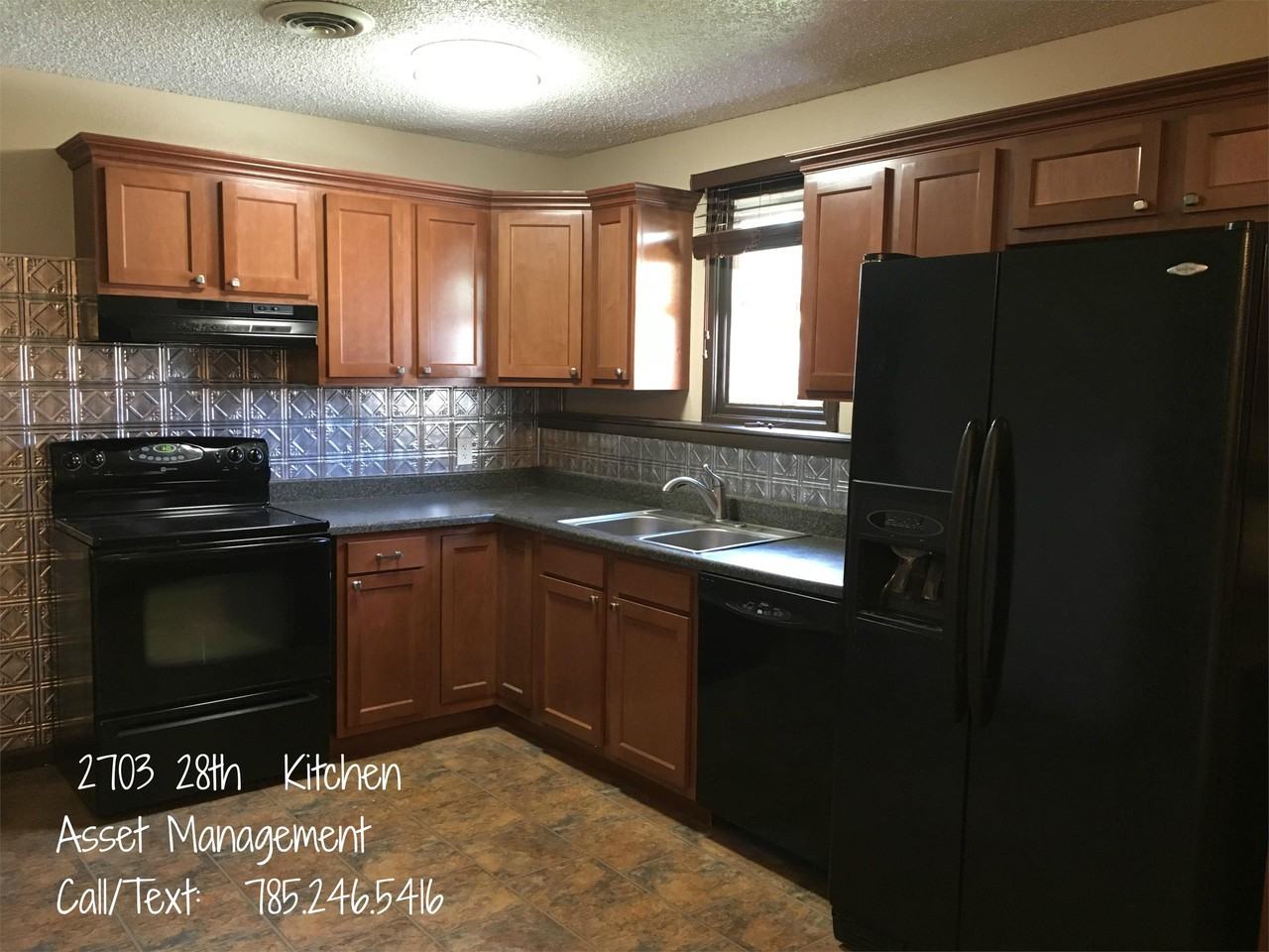 2703 28th Street - Photo 3 of 10