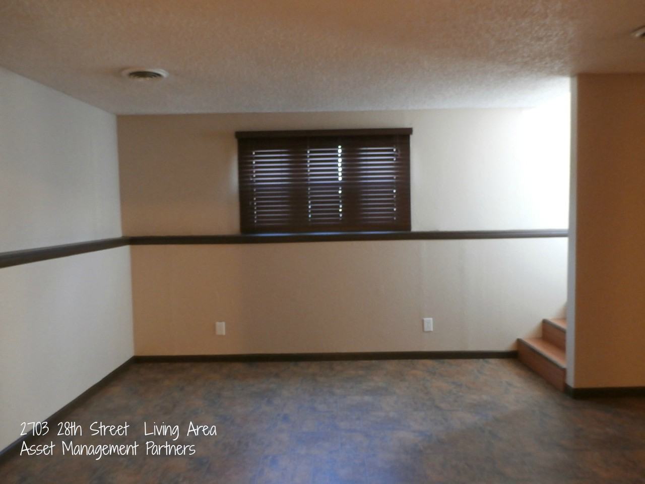 2703 28th Street - Photo 2 of 10