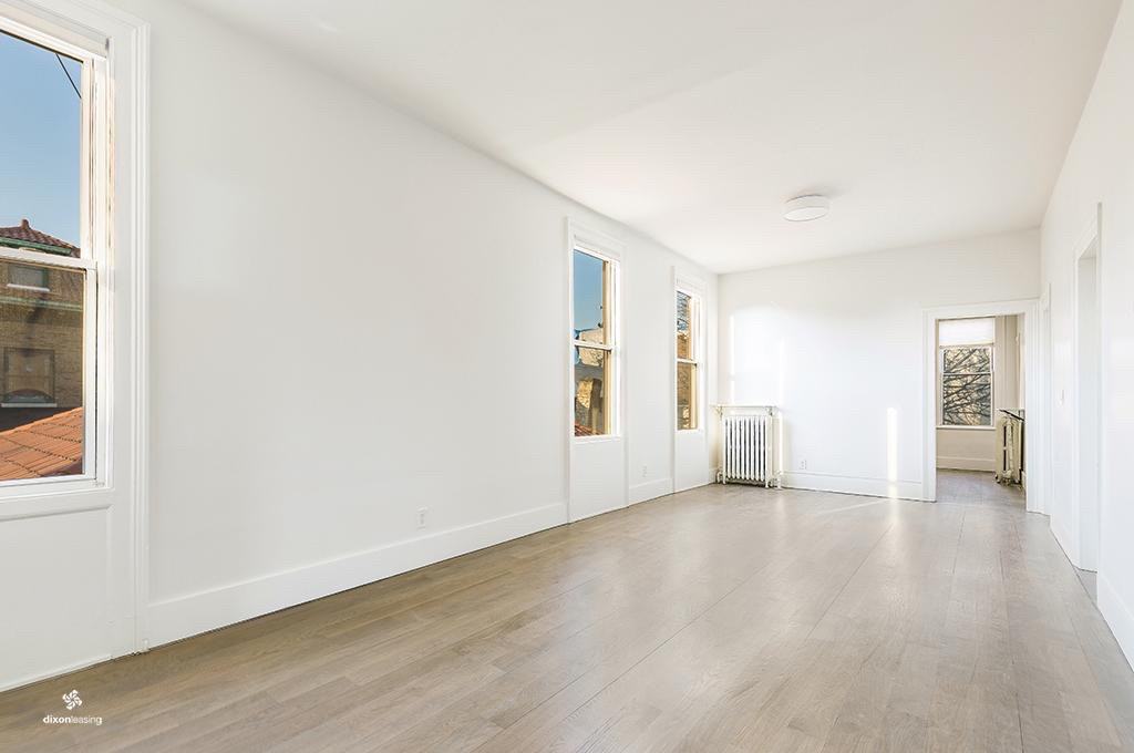 174 Bowers St - Photo 3 of 8