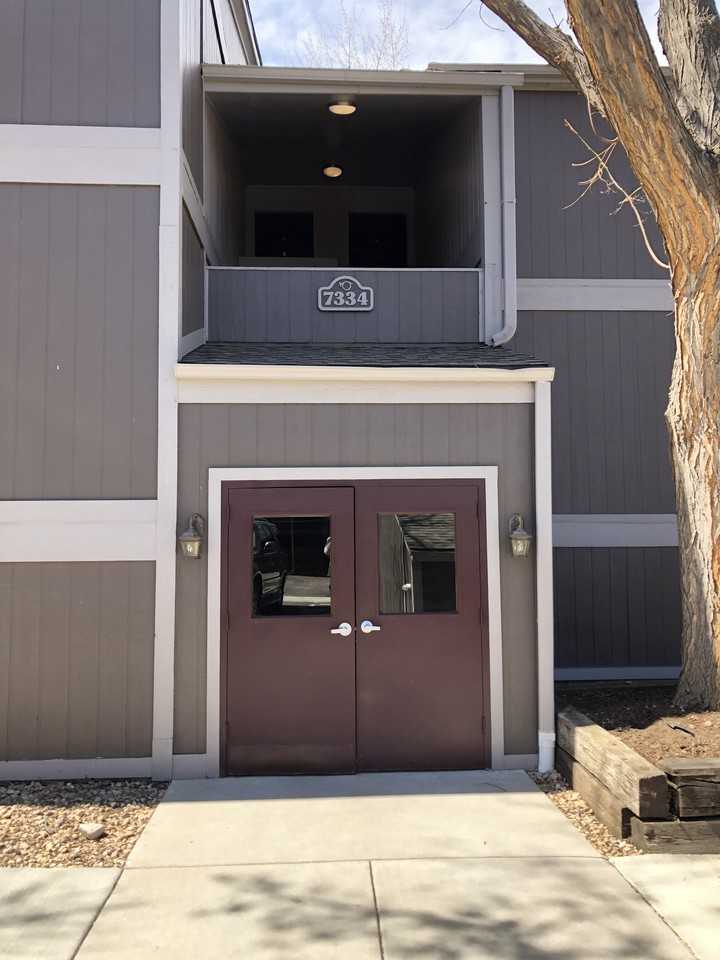 7334 S Xenia Cir #D - Photo 2 of 13
