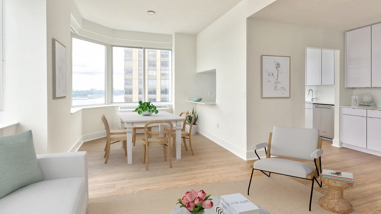 180 Riverside Boulevard - Photo 4 of 68