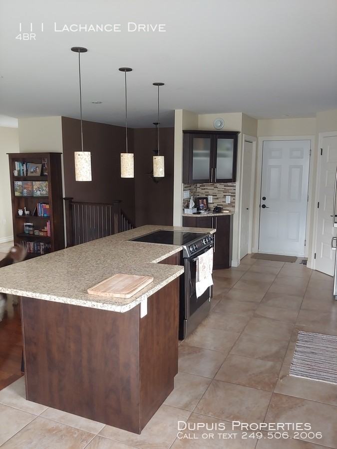 111 Lachance Dr - Photo 3 of 7