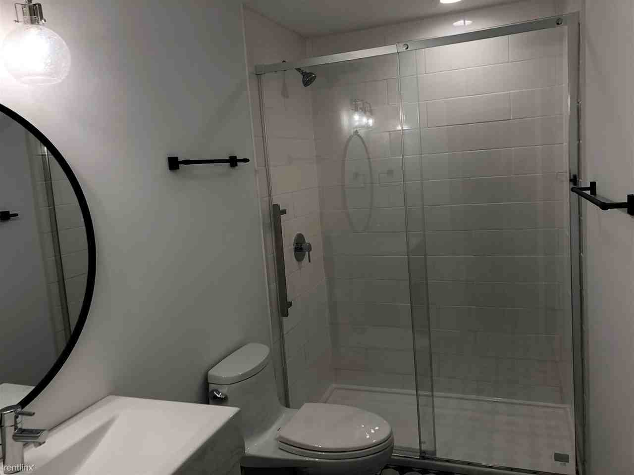 327 N 4th St - Photo 2 of 10