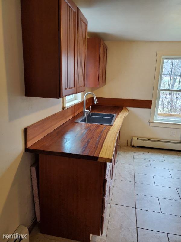 39 Middle Rd - Photo 2 of 22