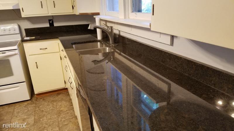 512 N Washington St - Photo 2 of 19