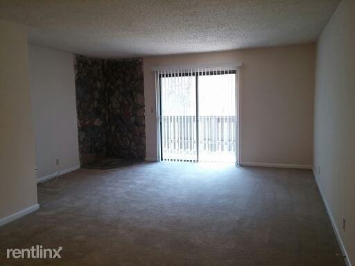 927 Honeysuckle Road - Photo 2 of 11