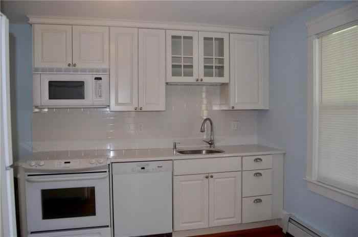 38 Adelaide Ave - Photo 3 of 9