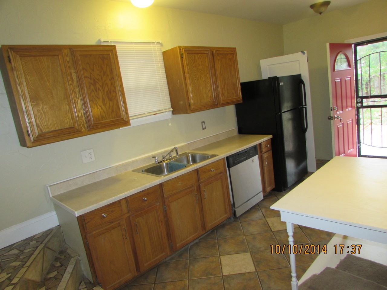 3123 Campbell St - Photo 2 of 16