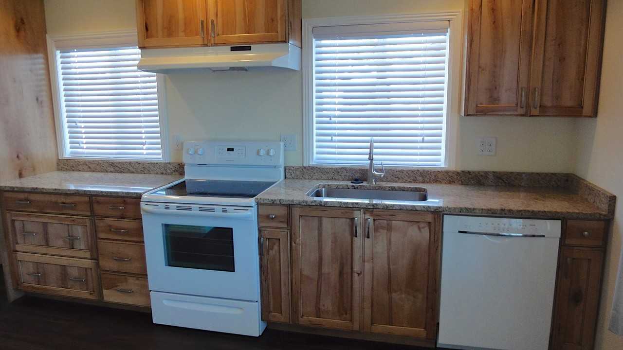 1212 Glendale Dr - Photo 3 of 17