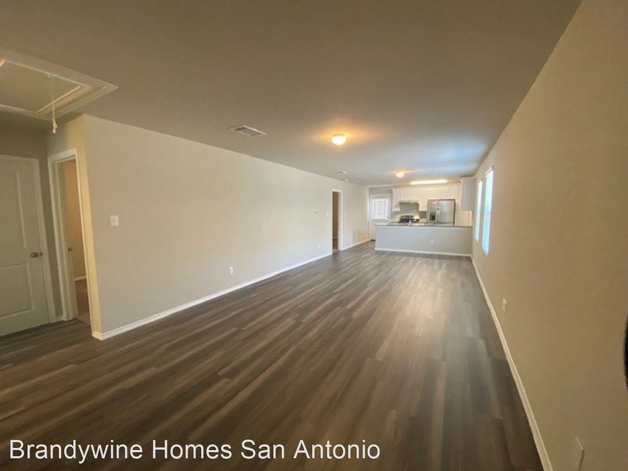 7018 Winding Shelf - Photo 2 of 31