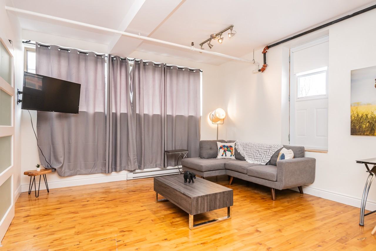 5413 Boul Saint-Laurent - Photo 3 of 22