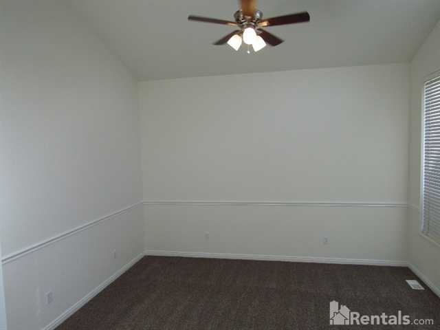 269 S 900 W - Photo 2 of 17