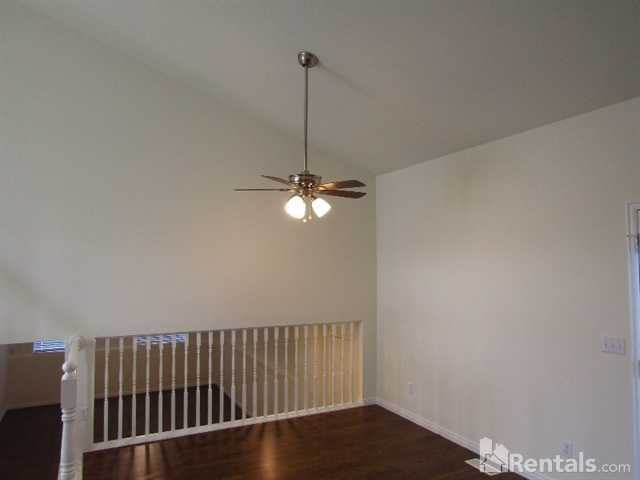 269 S 900 W - Photo 3 of 17