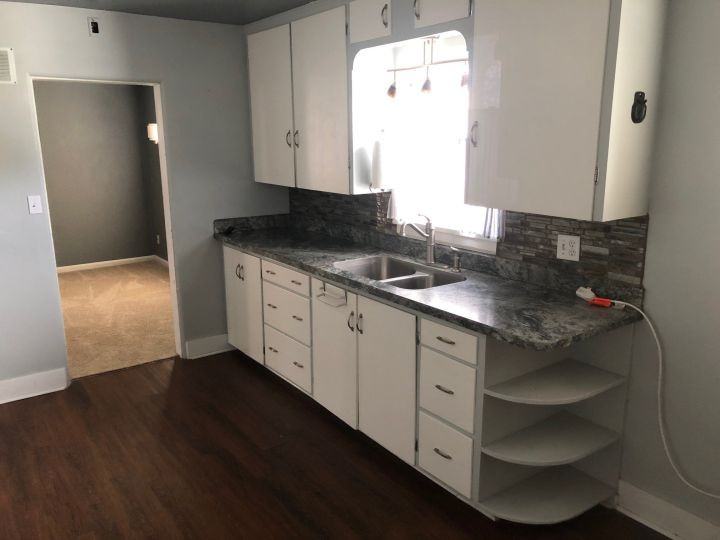 739 Clark Ave - Photo 2 of 7