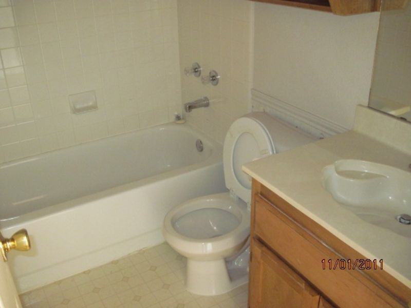 1506 Creek St - Photo 5 of 50