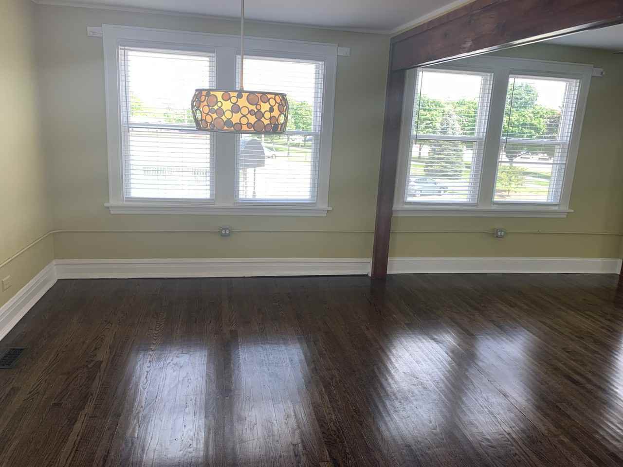 322 S Ardmore Ave Unit 2 - Photo 3 of 10