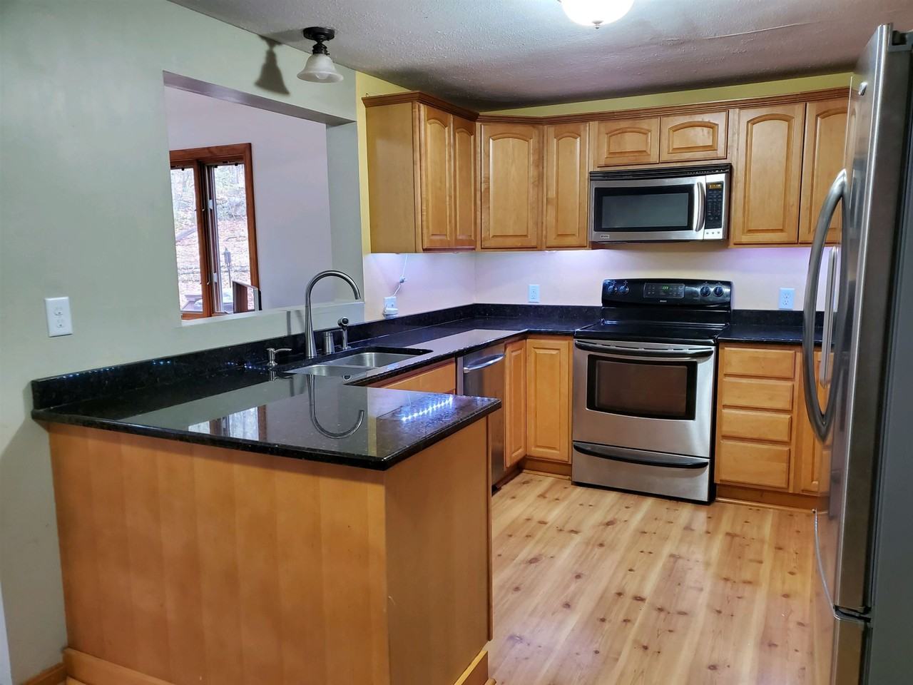 49 Grey Rock Rd - Photo 3 of 14