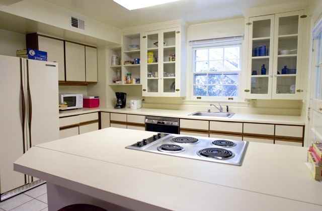 13 Sunset Dr - Photo 2 of 4