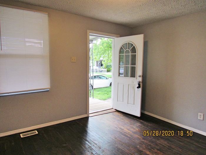 653 Birch Ave - Photo 2 of 14