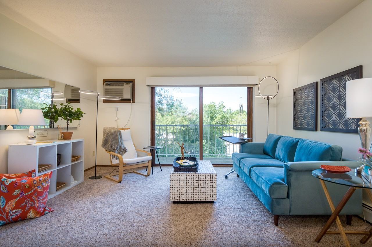 Gateway Hills Apartments - Photo 3 of 9