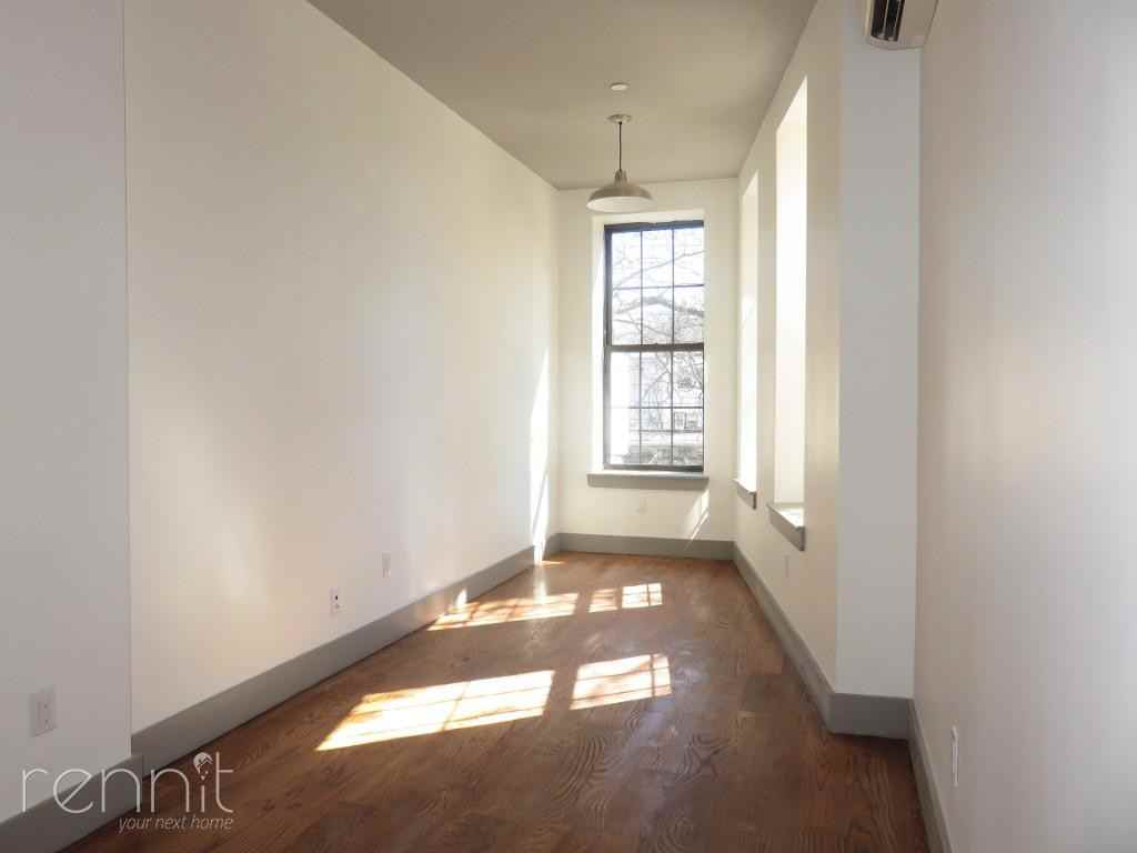 1727 Menahan St #2R