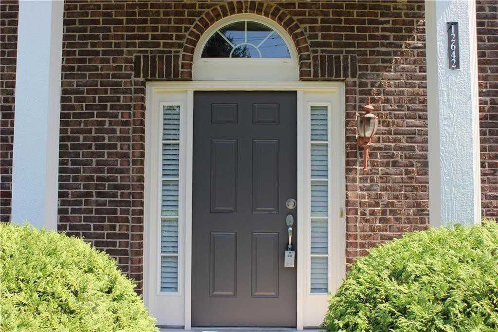 12642 Watford Way - Photo 3 of 31