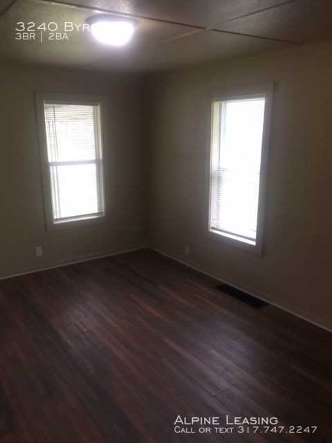 3240 Byrkit St - Photo 2 of 8