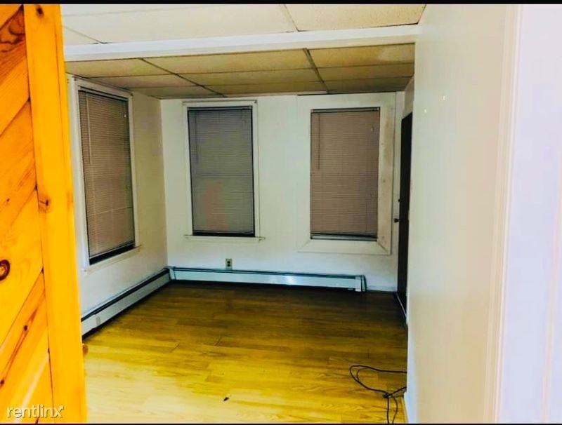 34 Washington St 6 - Photo 2 of 9