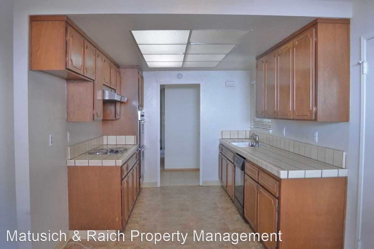 4126 Cherry Ave - Photo 3 of 9