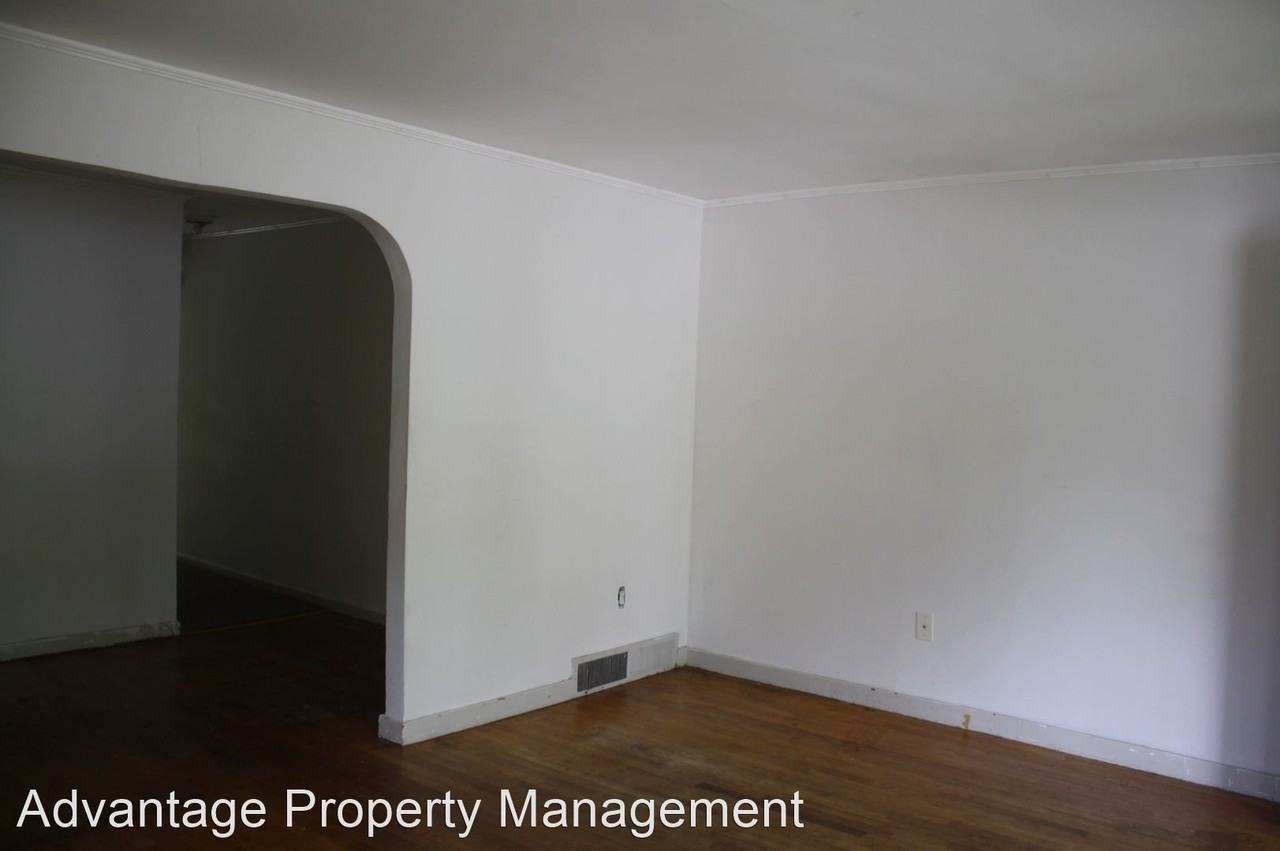 1416 Davis St - Photo 3 of 5