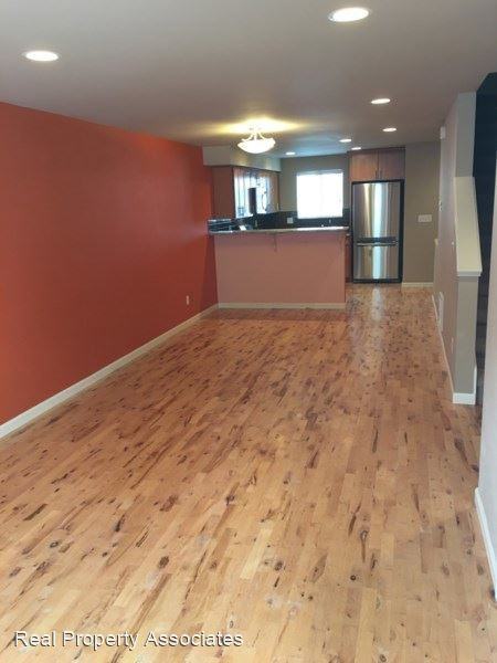 14015 35th Ave Ne #B - Photo 2 of 19