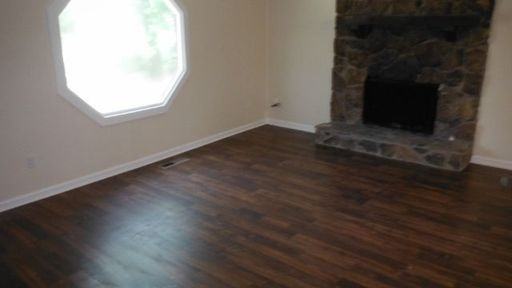 4026 Leicester Dr - Photo 2 of 8