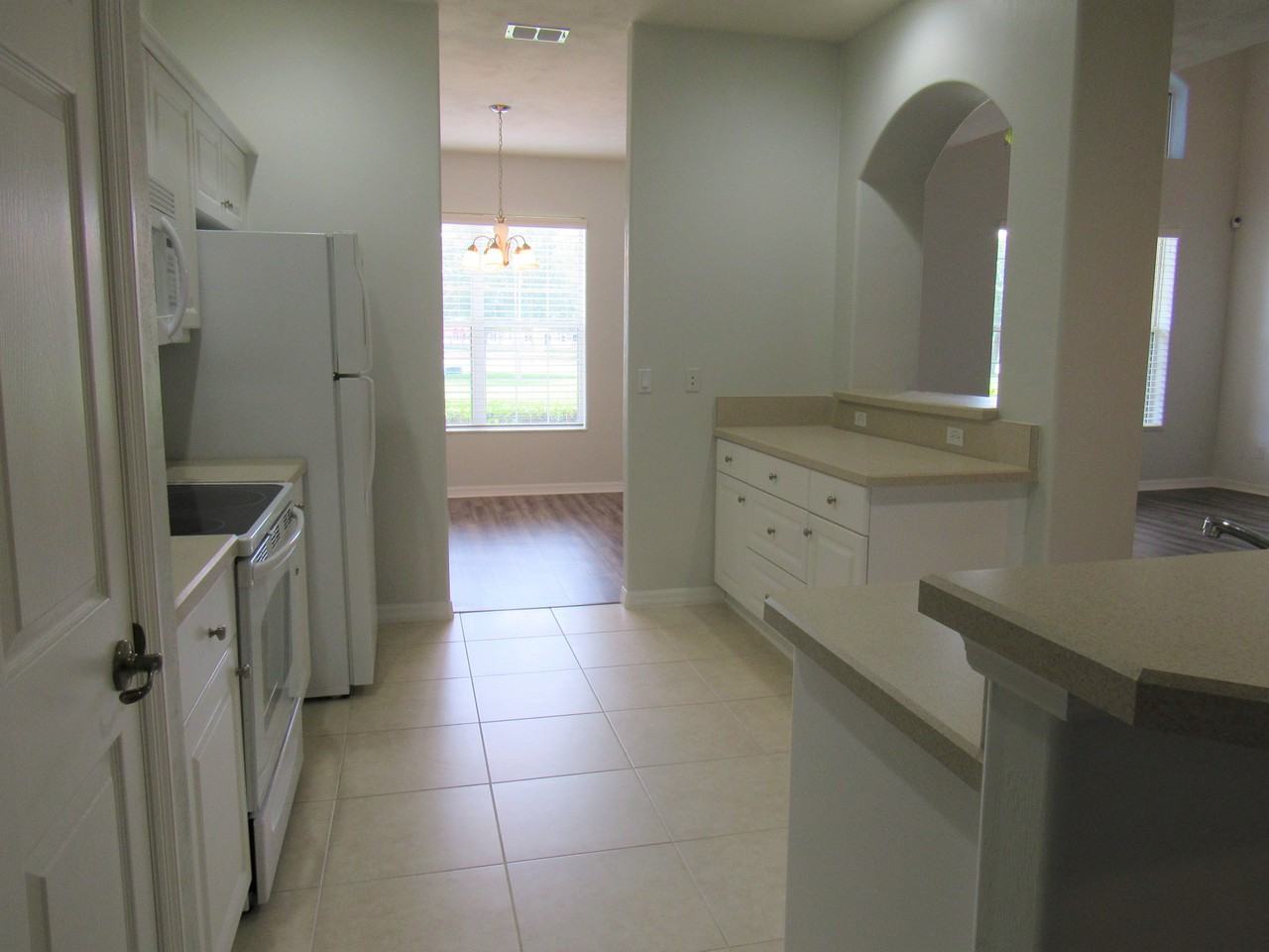 240 N Airport Rd - Photo 5 of 16