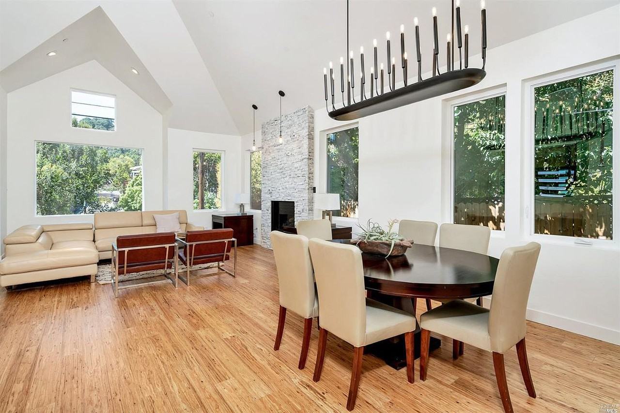 30 Oak Knoll Dr - Photo 2 of 21