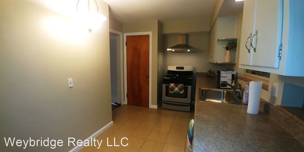 3610 Reemelin Rd - Photo 3 of 13