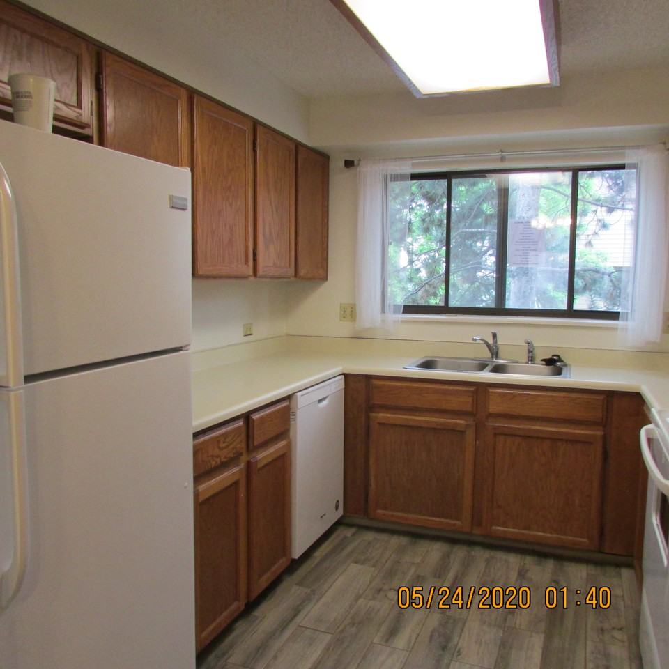 420 Wright Street - Photo 5 of 21