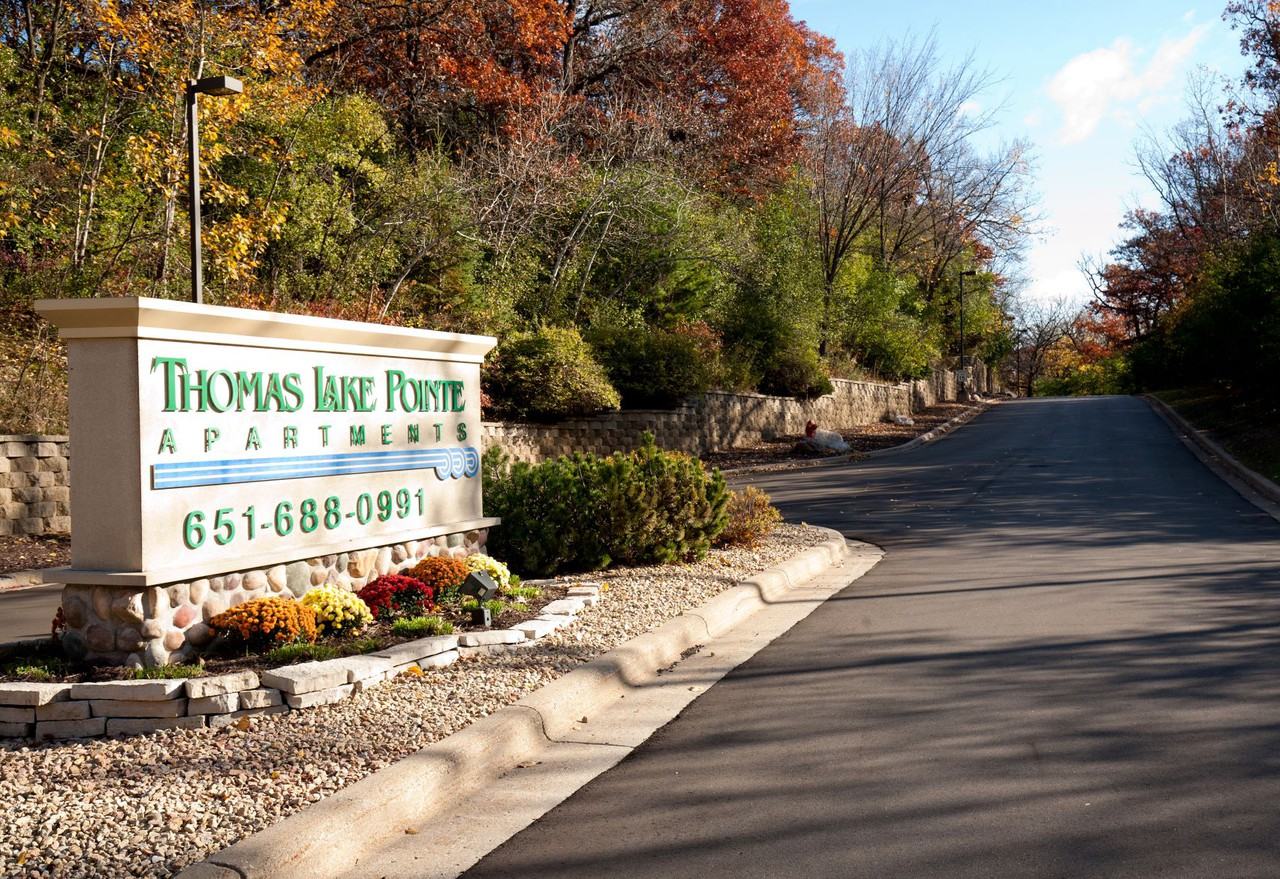 Thomas Lake Pointe - Photo 2 of 18